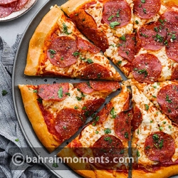 Salami Pizza